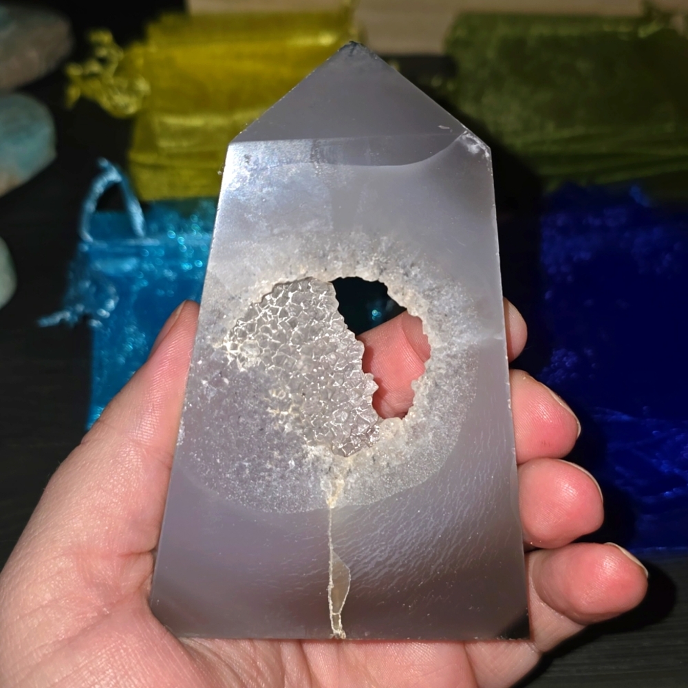 Large clear druzy tower 🩷